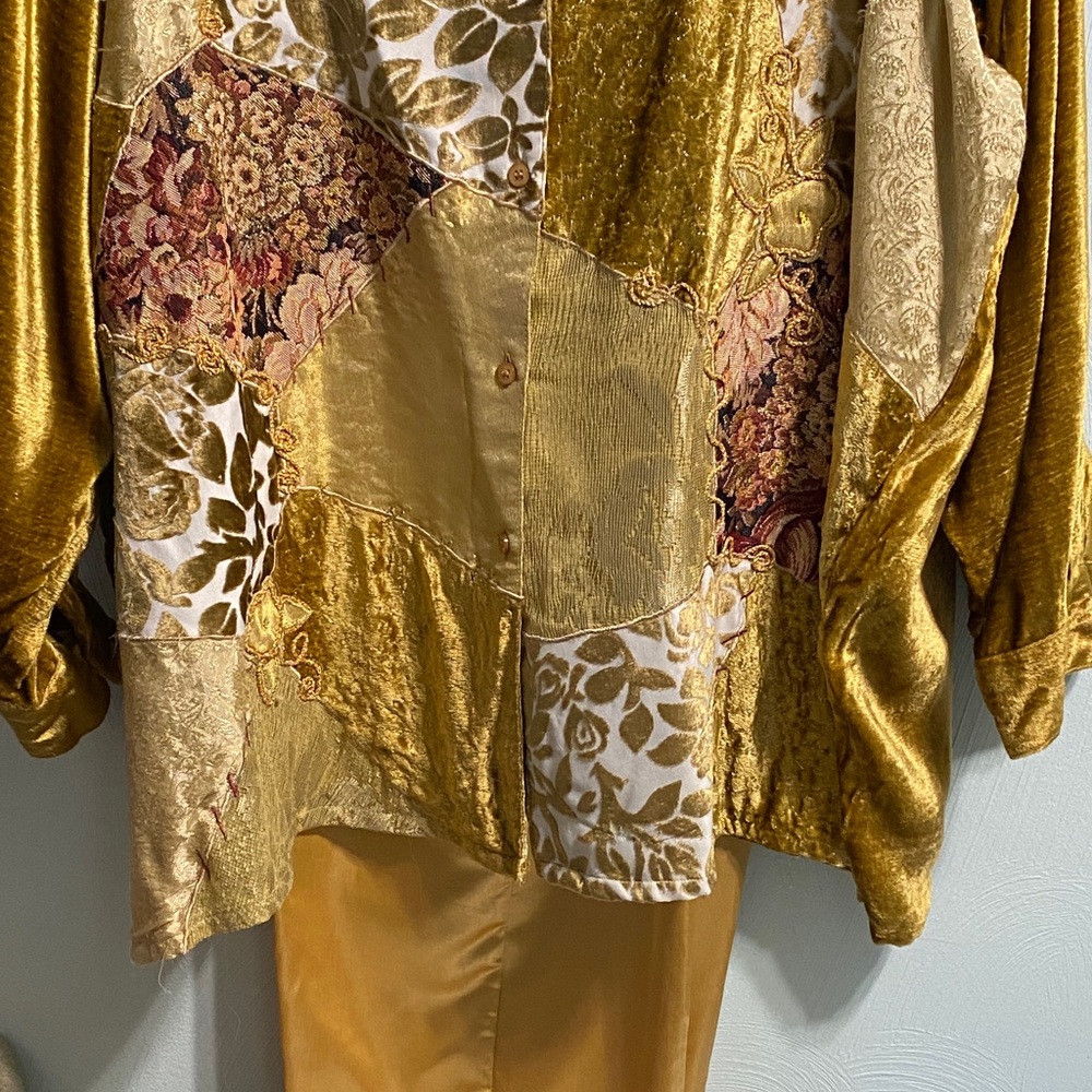 Roaman’s Fancy gold colored patchwork satiny velvety size 3X Pantsuit Set - Picture 6 of 16